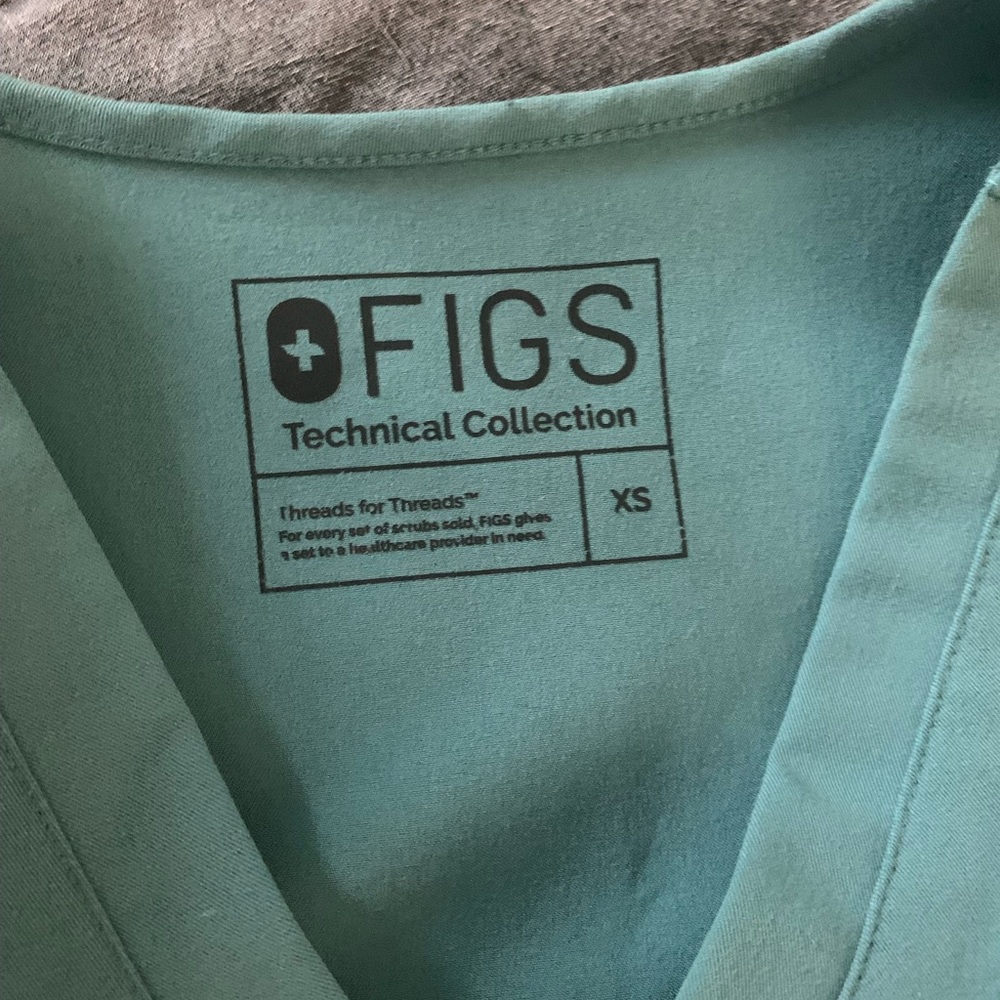 figs Scrubs, beautiful muted teal color